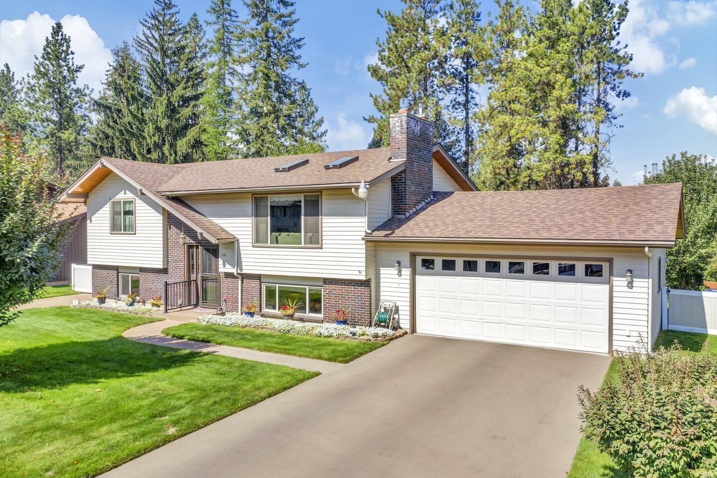 Property Photo: 110 W Florence Ave WA 99218