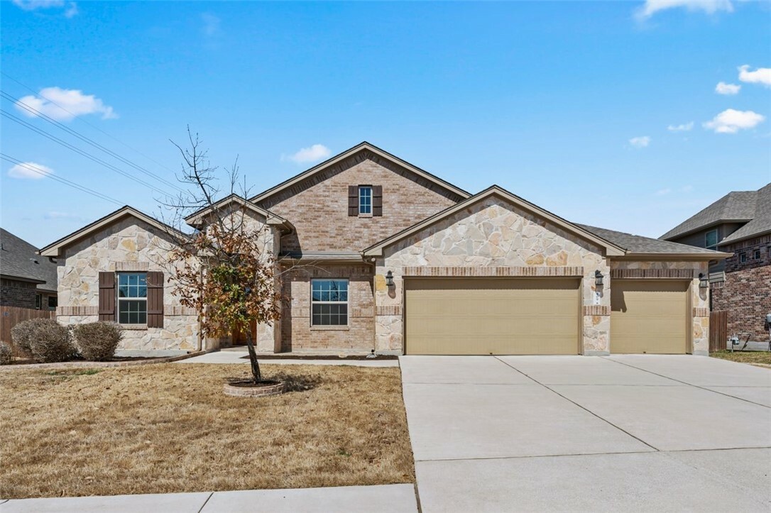 Property Photo:  409 Clear Shadow Cove  TX 78613 