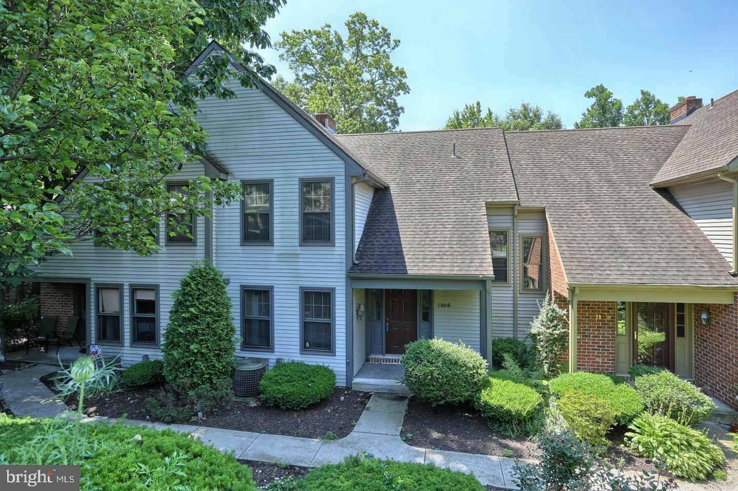 Property Photo: 1105 Galway Court PA 17036