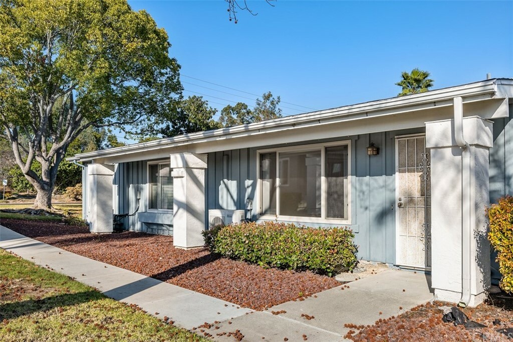 Property Photo: 3684 Bartlett Avenue CA 92057