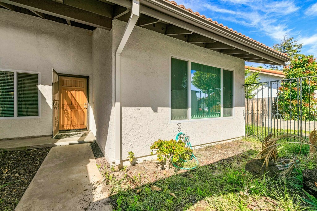 Property Photo:  3108 Levante Str  CA 92009 