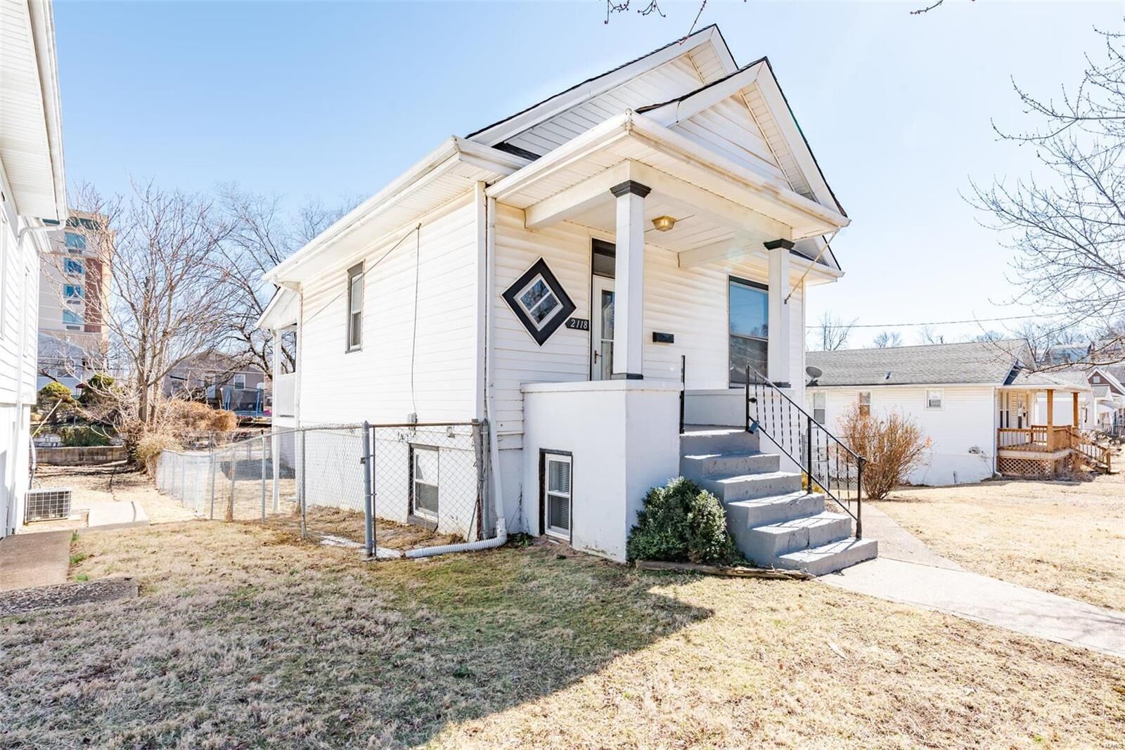Property Photo: 2118 Knox Avenue MO 63139
