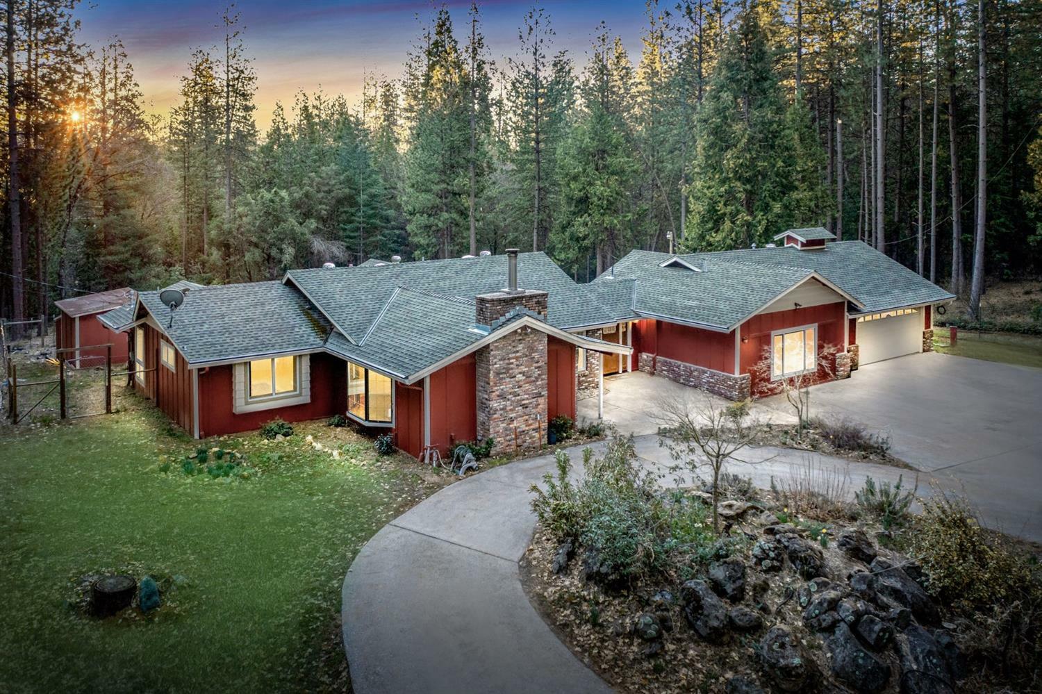 Property Photo: 14781 Benton Place CA 95945