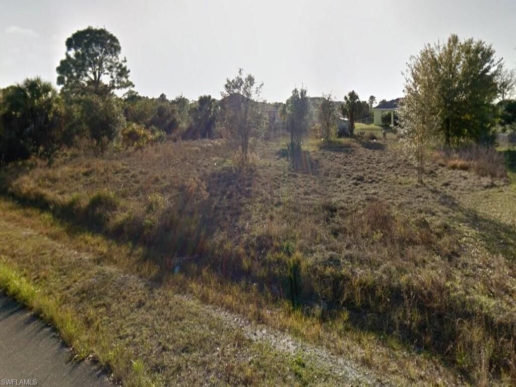 Property Photo: 6147 Hellman Avenue FL 33905