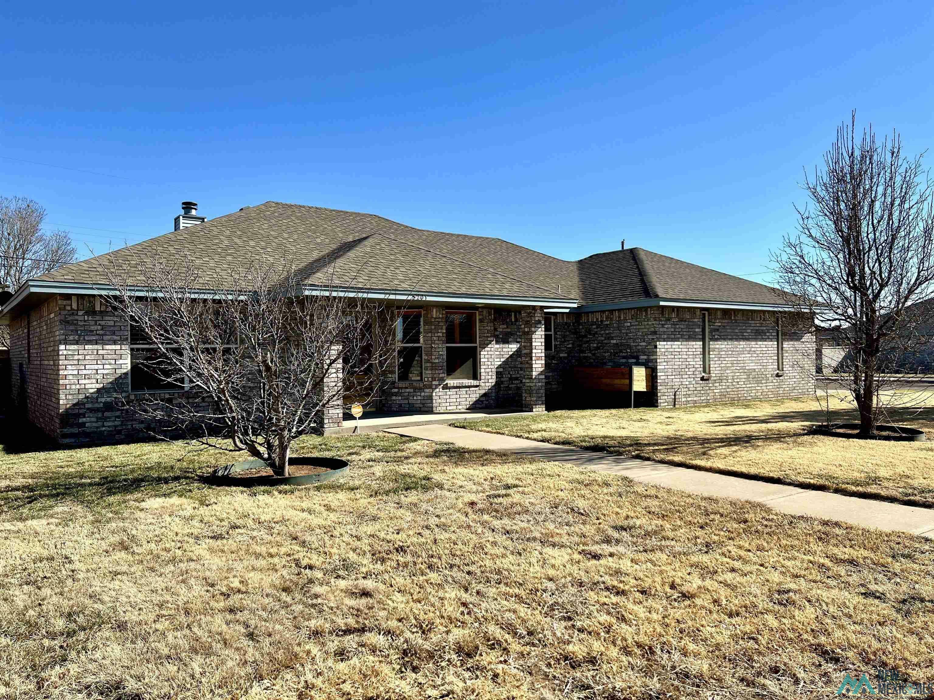 Property Photo: 3201 Cheyenne Drive NM 88101