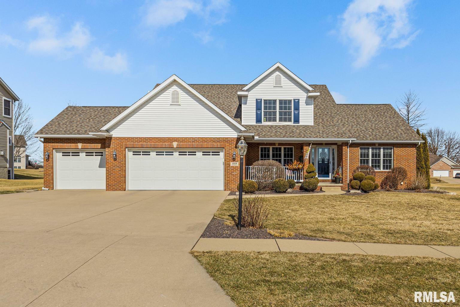 Property Photo:  1019 Greenbrier  IL 61571 