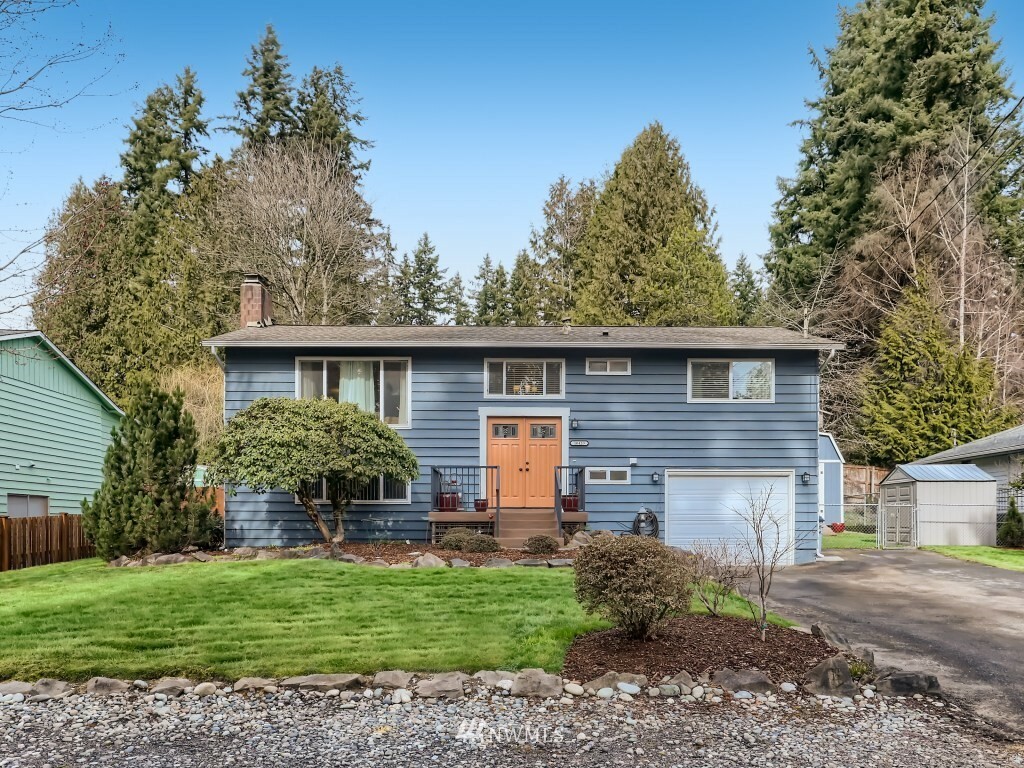 Property Photo:  10420 NE 189th Street  WA 98011 