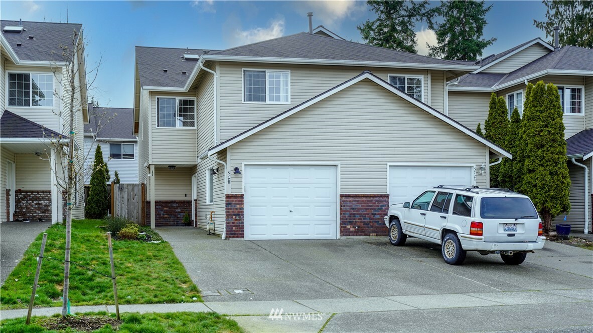 Property Photo:  5728 136th Street SE 103  WA 98208 