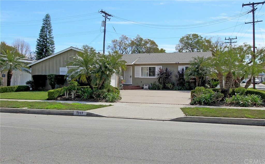 1048 Fairbrook Lane  Santa Ana CA 92706 photo