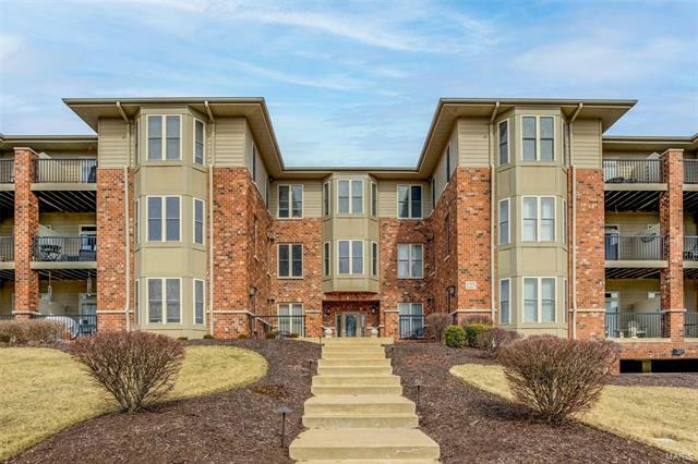 Property Photo: 123 West Bodley Avenue 202 63122