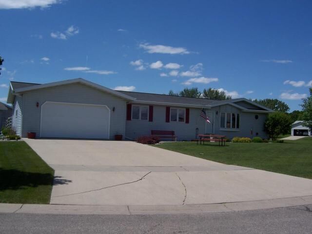 Property Photo:  107 E Oriole Drive  MN 56537 