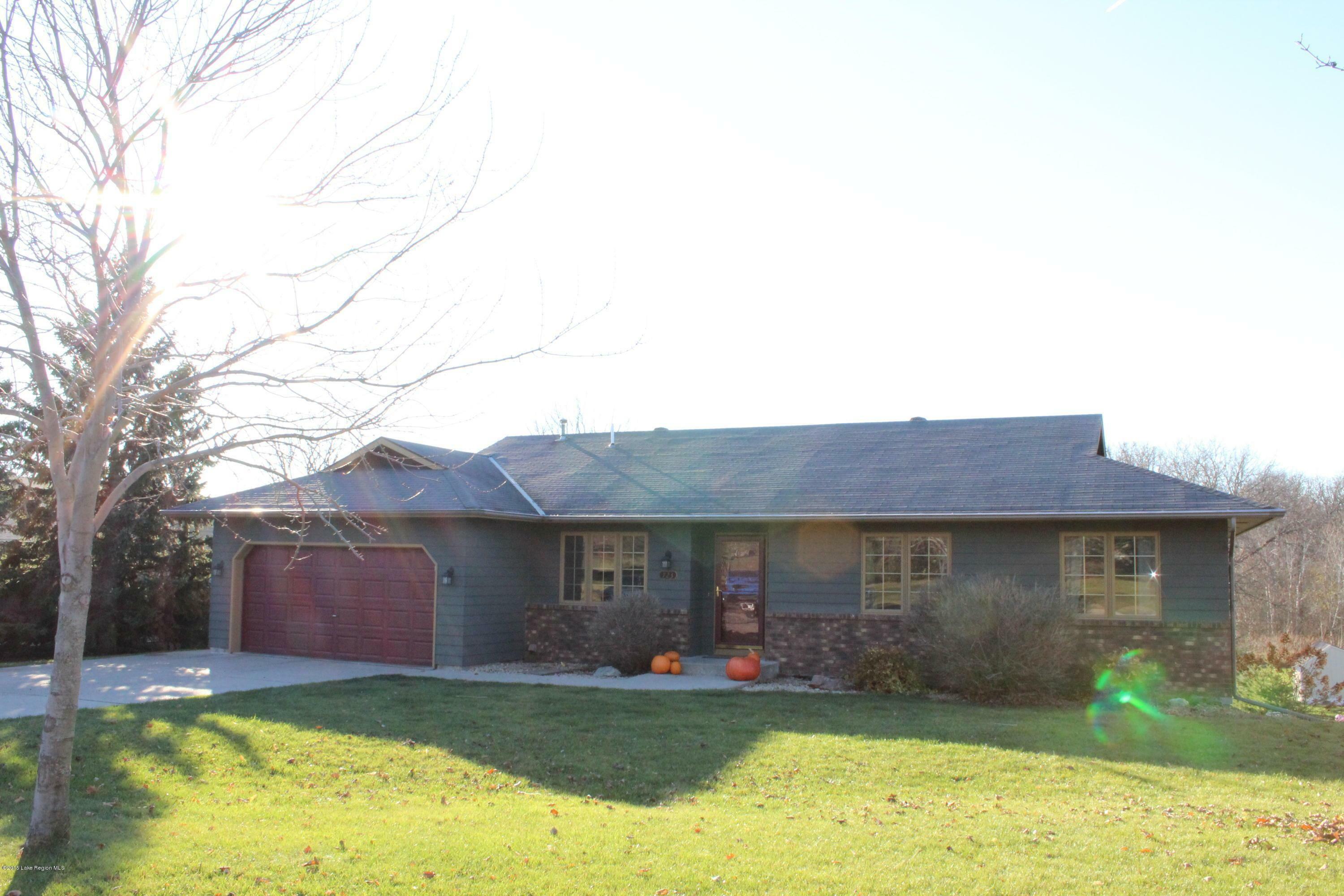 Property Photo:  723 Sunset Drive  MN 56537 