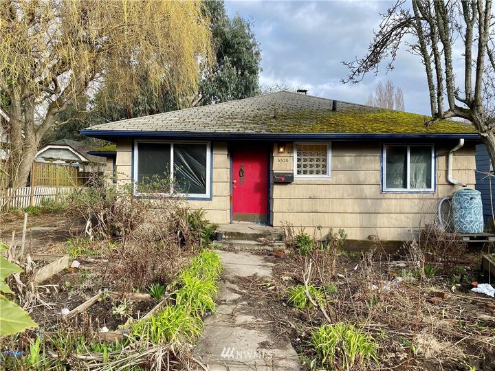 6528 18th Avenue NW  Seattle WA 98117 photo