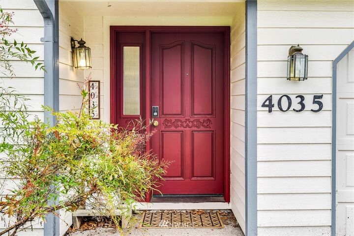 Property Photo: 4035 Indian Summer Drive SE WA 98513