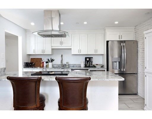 Property Photo:  34 Hancock Street 6  MA 02114 