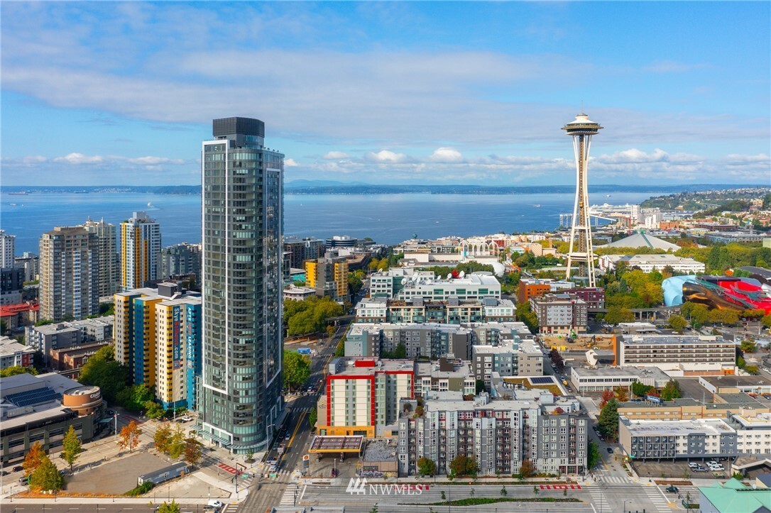 Property Photo: 2510 6th Avenue 805 WA 98121