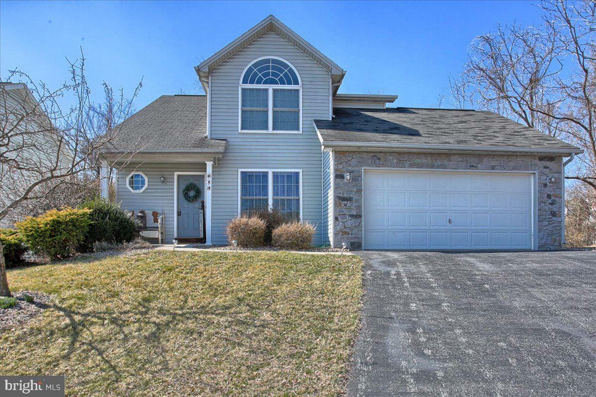 Property Photo: 613 Todd Court PA 17339
