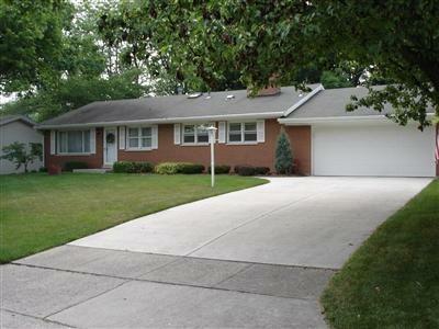 Property Photo:  1608 Berwick Ln  OH 45042 