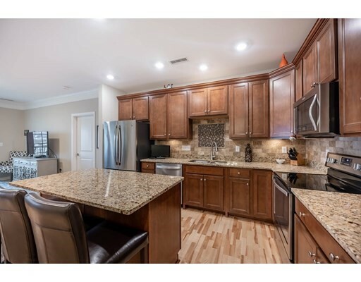 Property Photo:  1 Francis Dr 411  MA 01810 