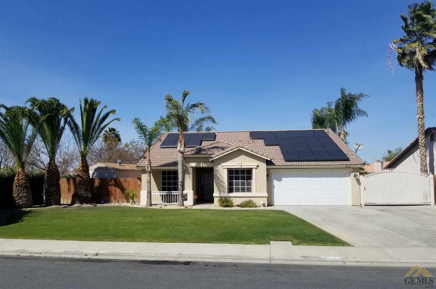 Property Photo:  10420 Polo Saddle Drive  CA 93312 