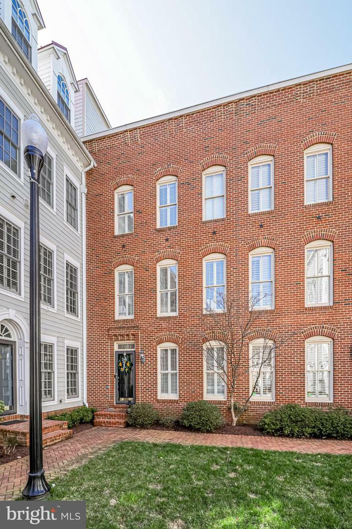 1824 Potomac Greens Drive  Alexandria VA 22314 photo