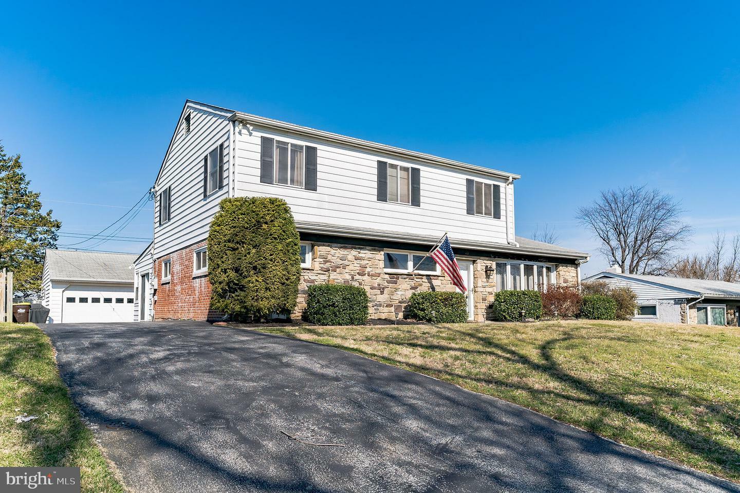 Property Photo: 633 School Line Drive PA 19406