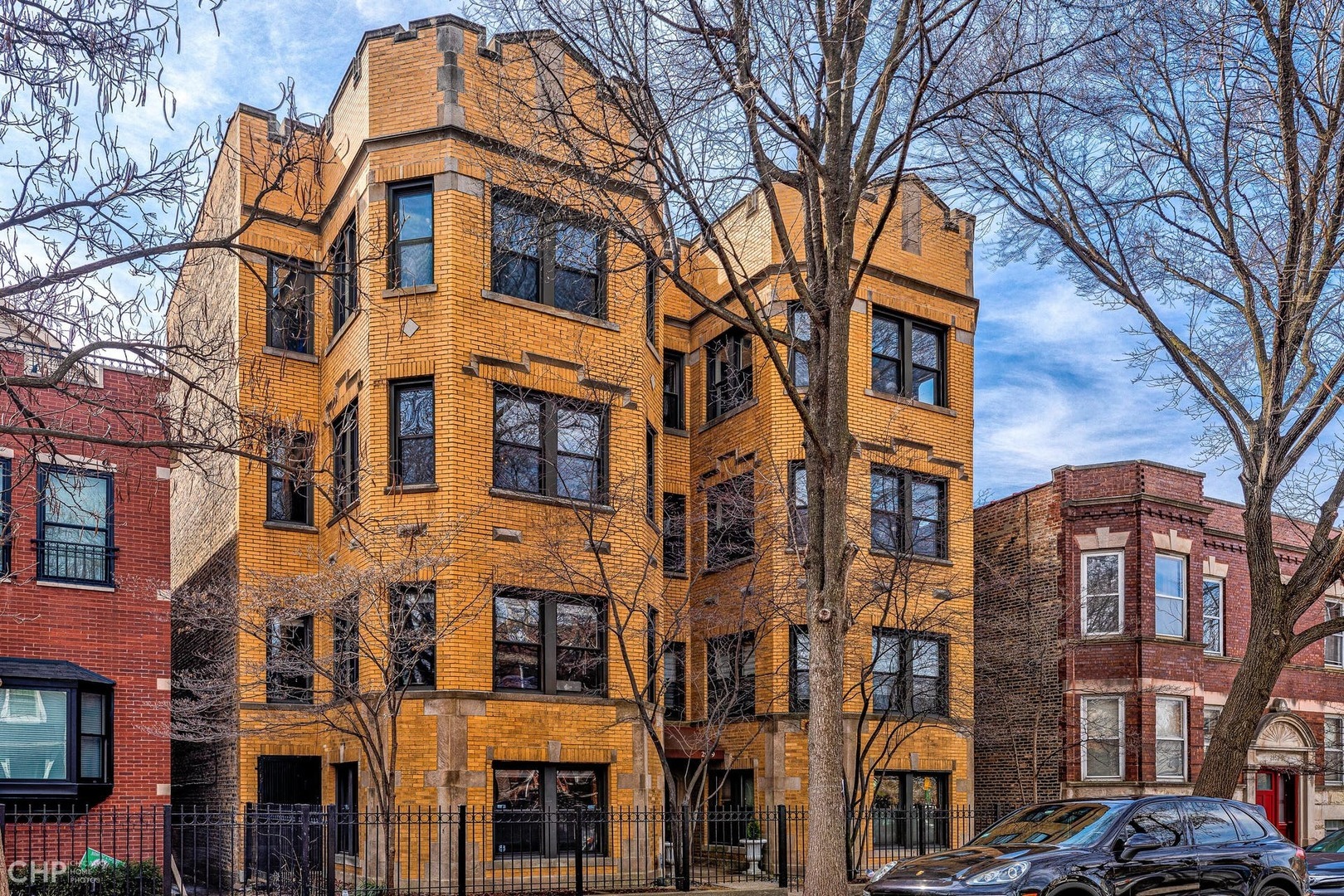Property Photo: 2947 W Belden Avenue 3 IL 60647