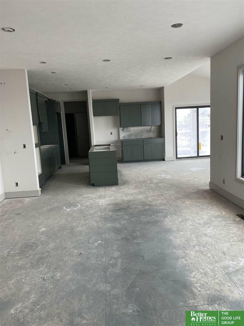 Property Photo: 10001 S 188th NE 68136