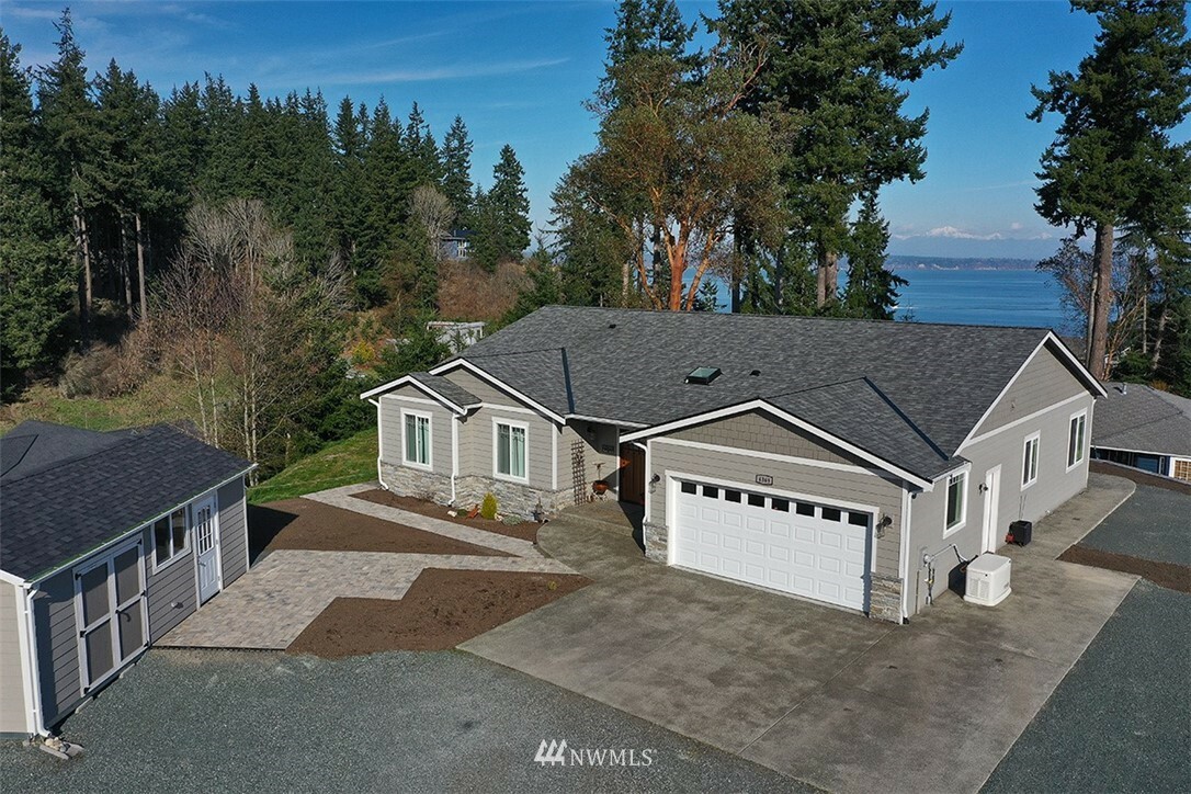 Property Photo:  4369 Bellellen Way  WA 98260 