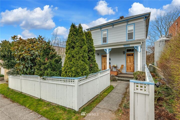 3821 Linden Avenue N A & B  Seattle WA 98103 photo