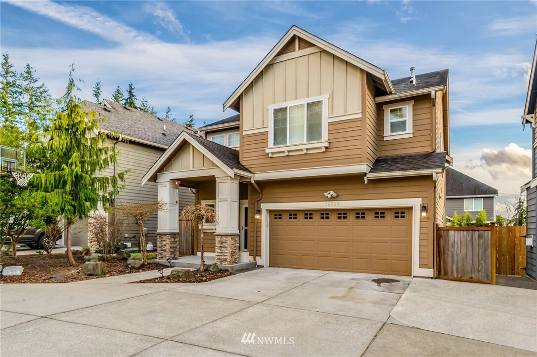Property Photo: 16224 41st Drive SE WA 98012