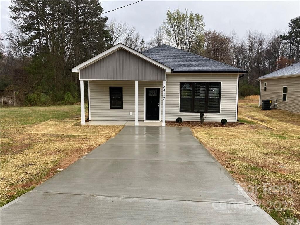 Property Photo: 5417 Skycrest Drive NC 28269