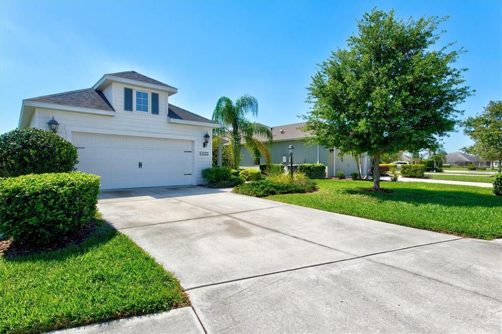 Property Photo:  12322 Halfmoon Lake Terrace  FL 34211 