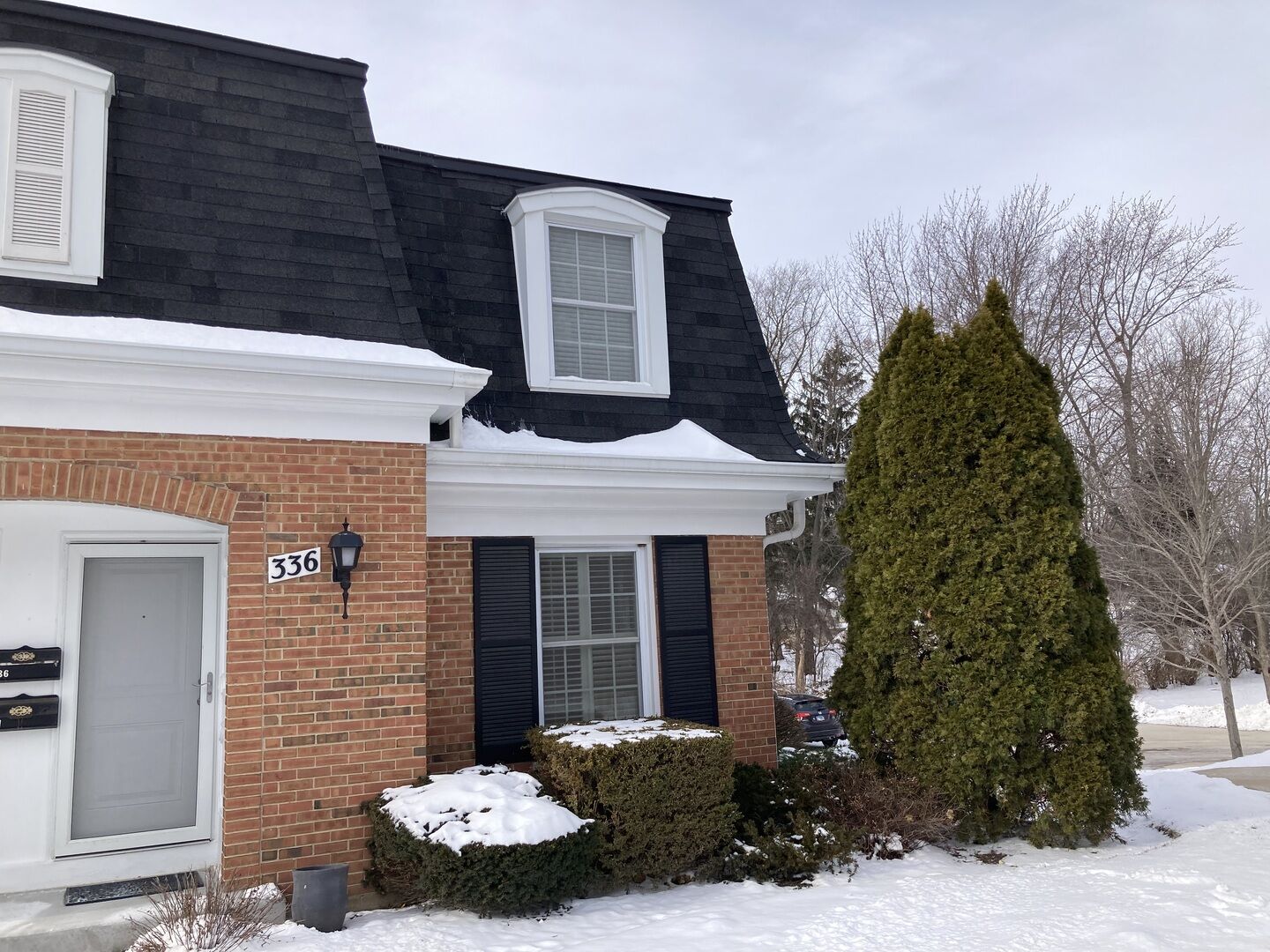 Property Photo:  336 Eastern Avenue  IL 60010 