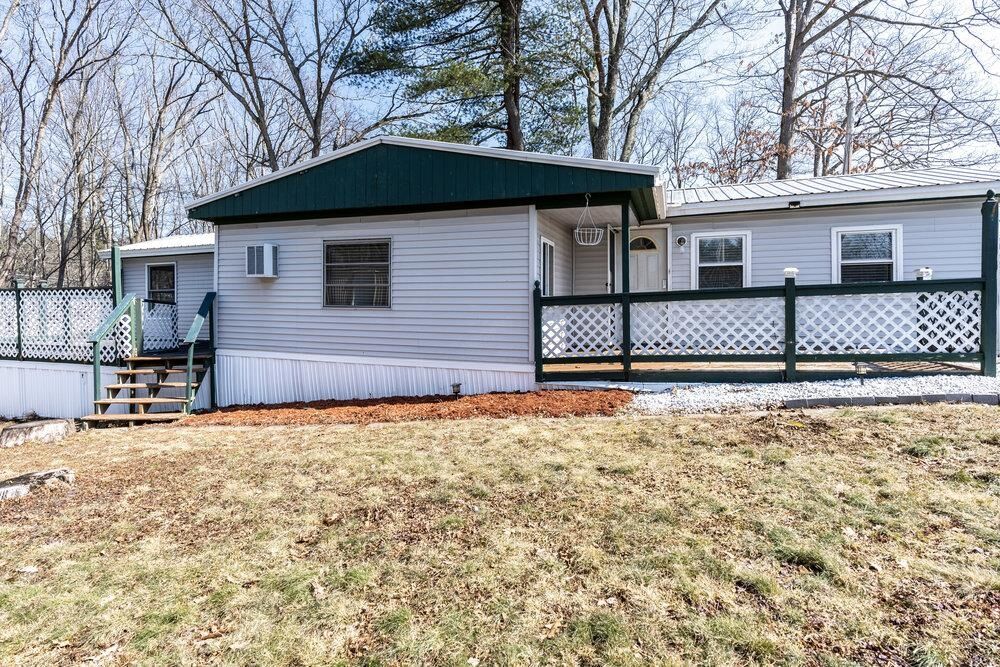 Property Photo:  108 Sherwood Glen  NH 03878 