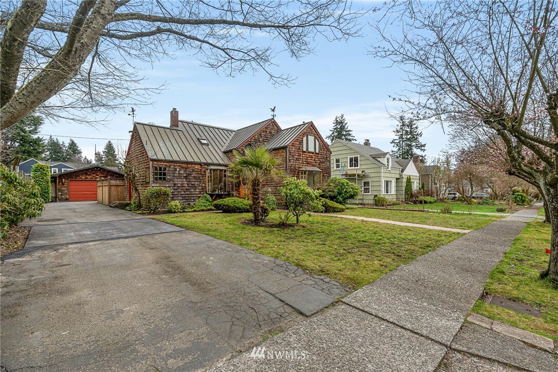 Property Photo:  13248 4th Avenue NW  WA 98177 