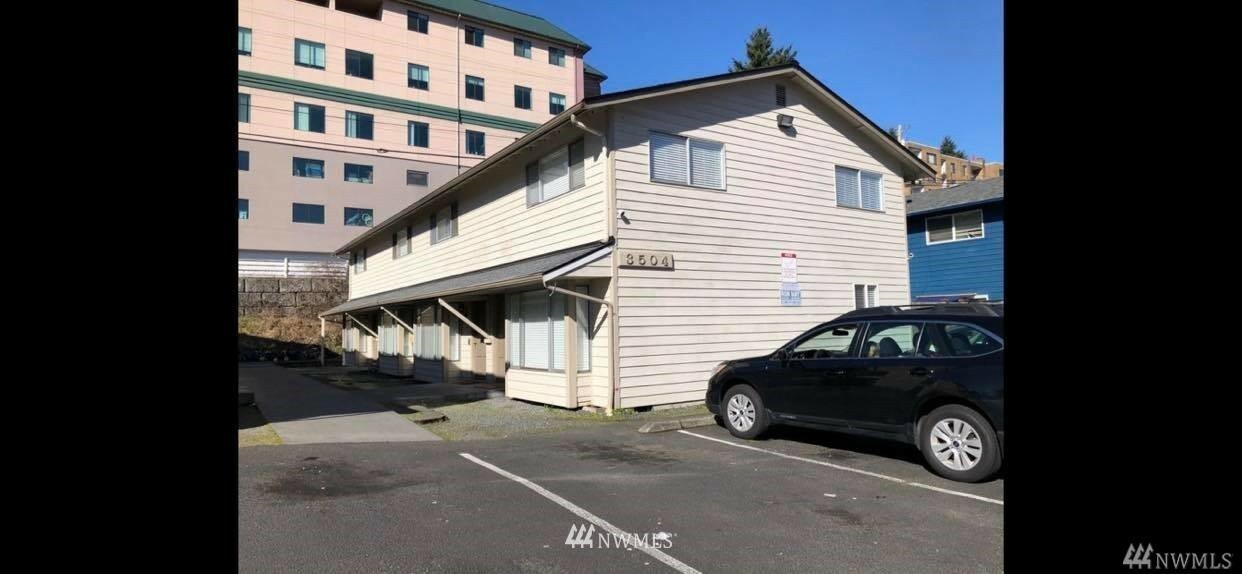 Property Photo: 3504 Wetmore Avenue WA 98201