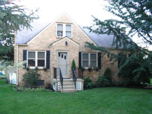 Property Photo: 421 Birch Ave IL 60044
