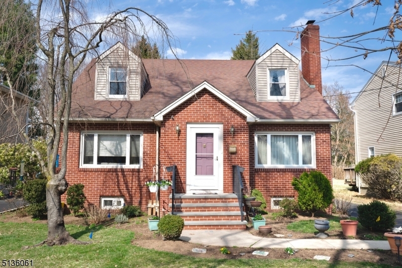 Property Photo: 28 W Cedar St NJ 07039