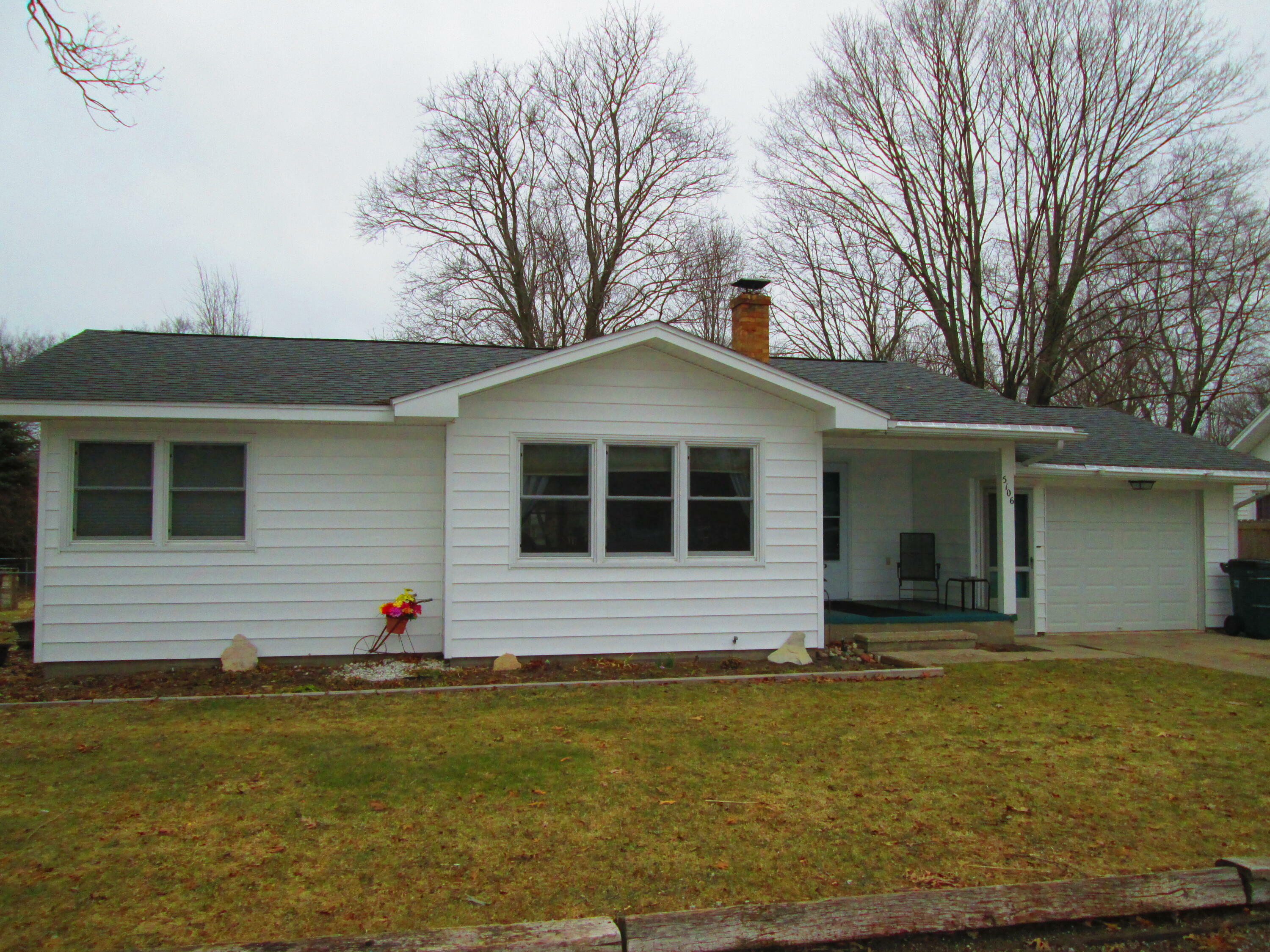 Property Photo: 5106 Onsikamme Street MI 49437