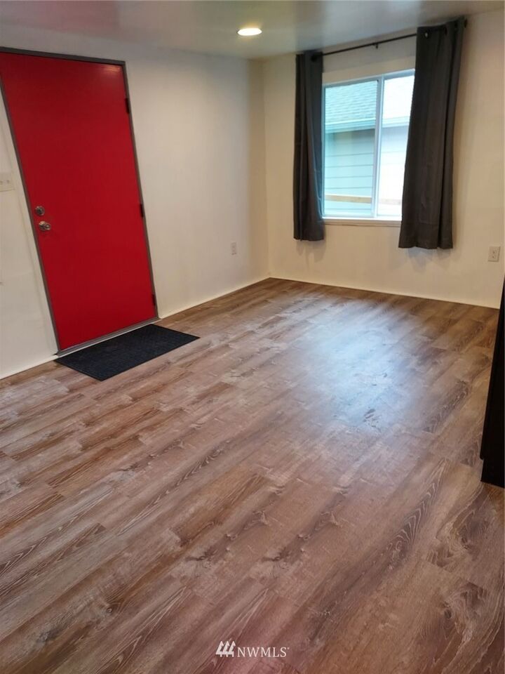 Property Photo: 608 Bertha Avenue WA 98312