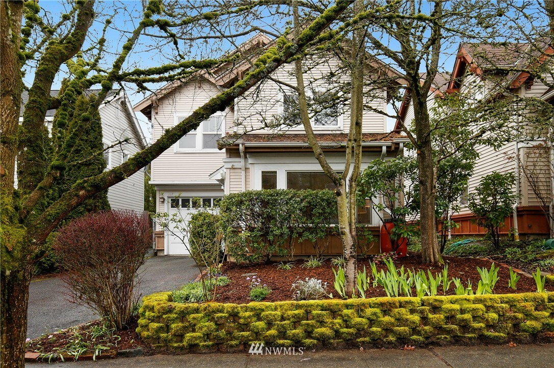 Property Photo:  117 25th Avenue S  WA 98144 