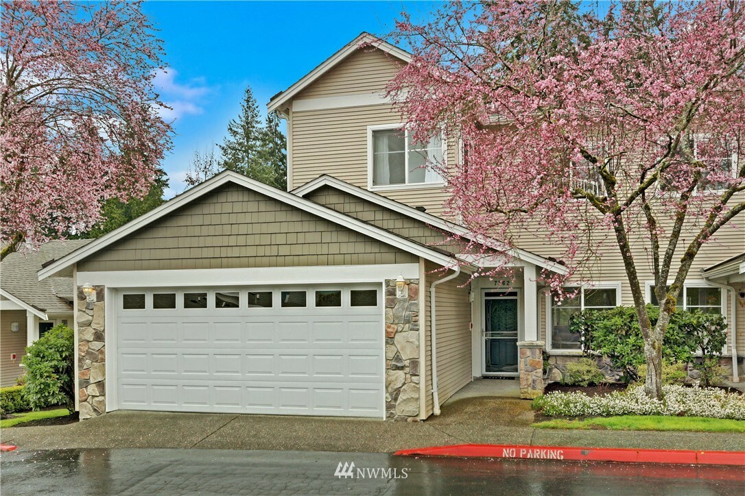 Property Photo:  7762 NE 122nd Lane F2  WA 98034 