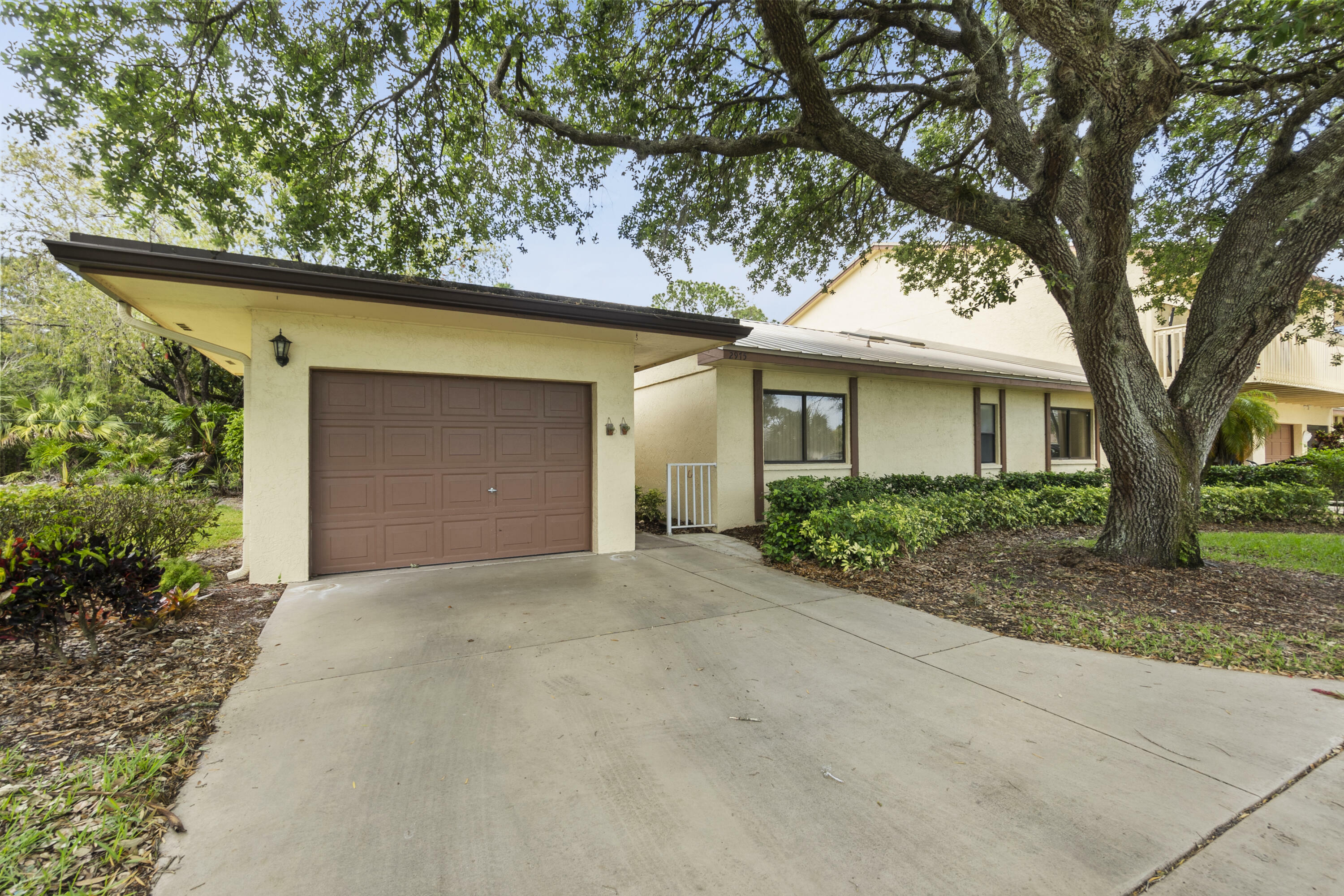 Property Photo:  2975 Bent Pine Drive  FL 34951 