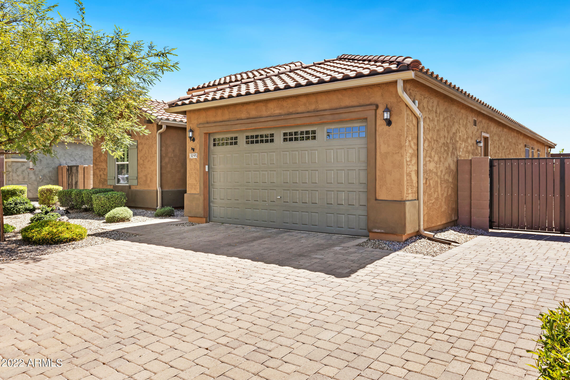 Property Photo:  3191 E Beechnut Place  AZ 85249 