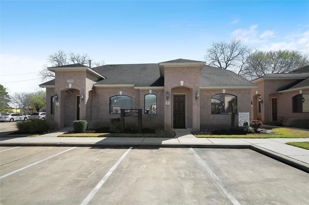 Property Photo:  11115 McCracken Circle B &Amp D  TX 77429 