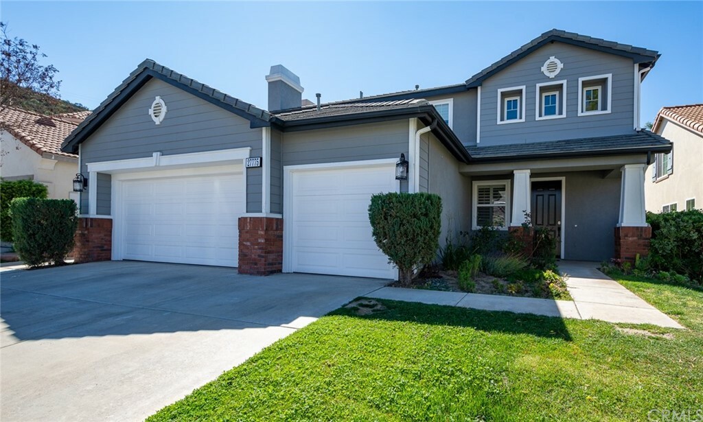 Property Photo:  27775 Bottle Brush Way  CA 92562 