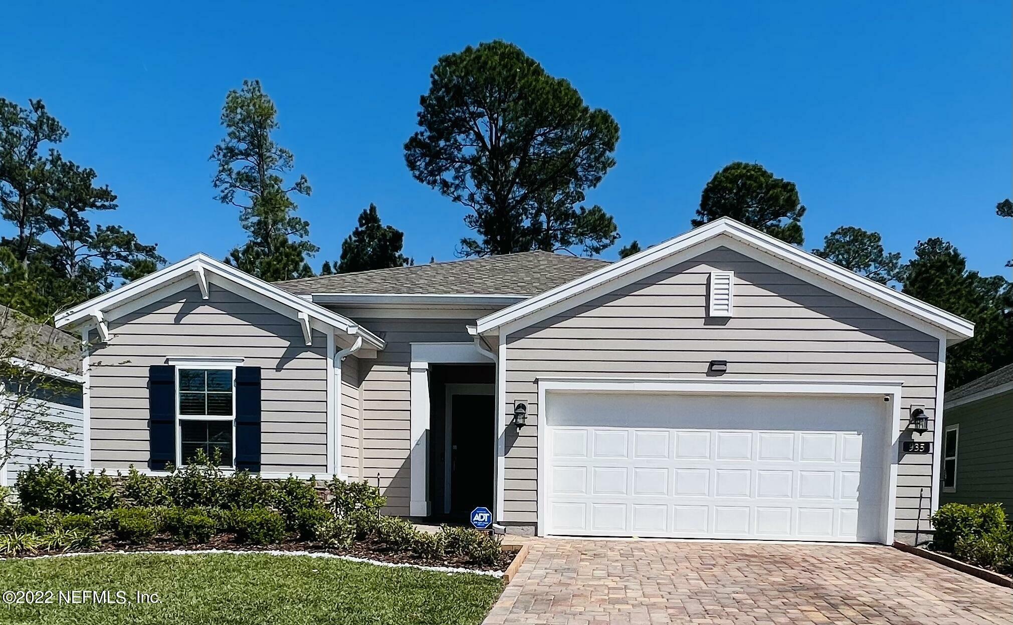 Property Photo:  935 Colon Lane  FL 32218 