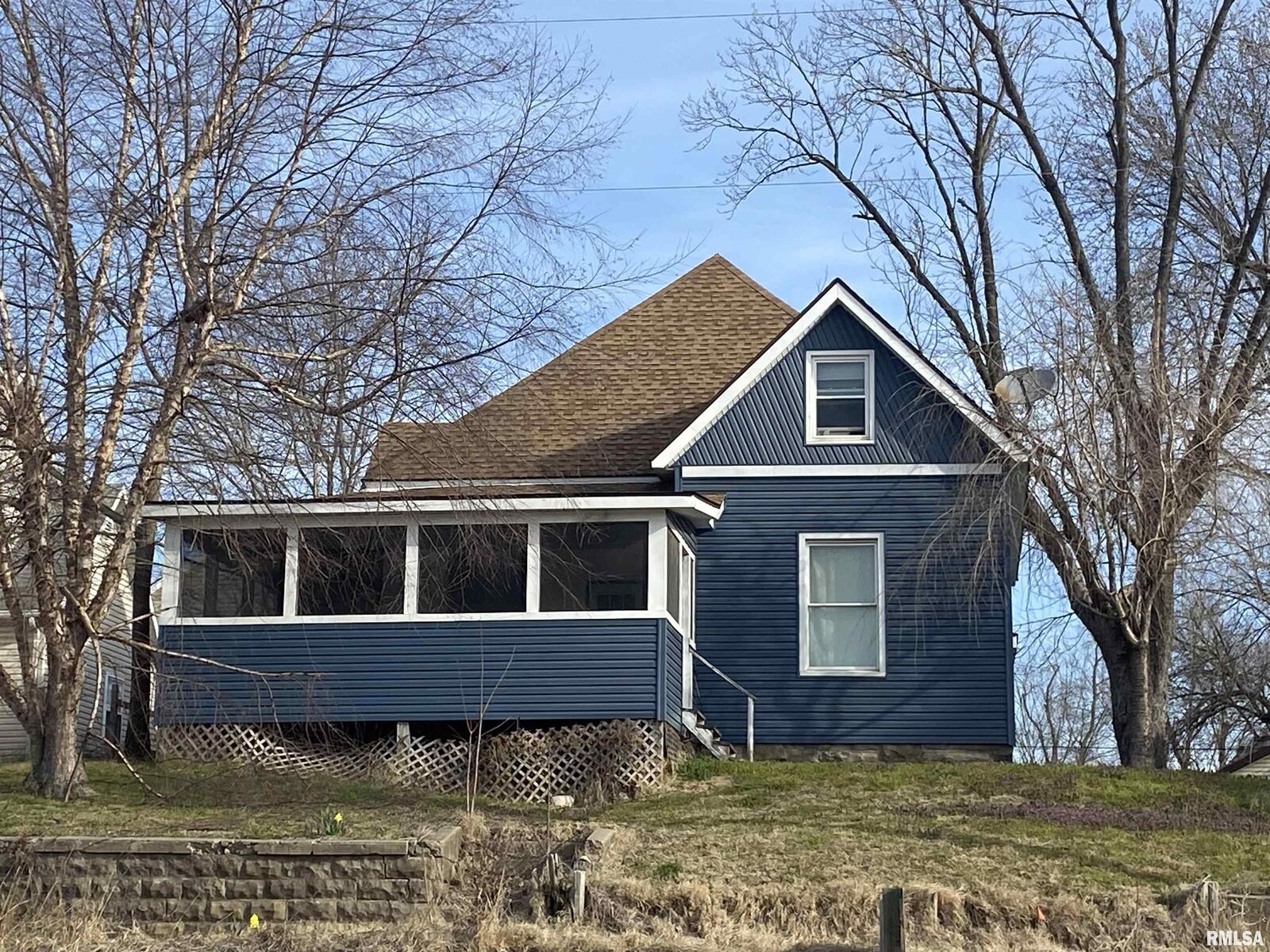 Property Photo: 416 Walnut IL 62966