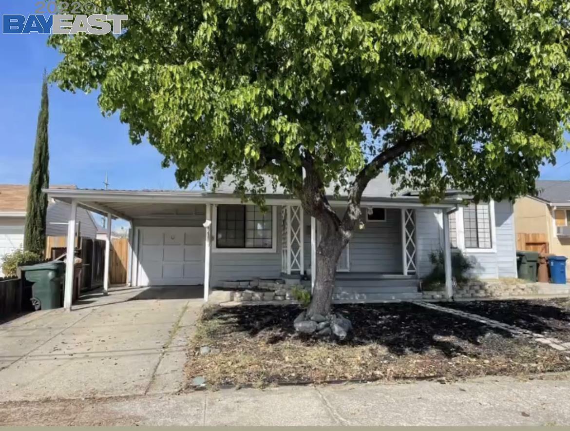 Property Photo:  1204 W 8th St  CA 94509 